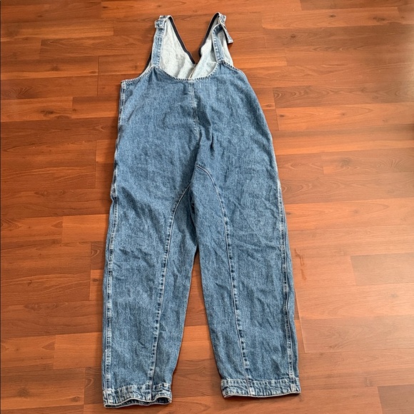 We The Free light blue denim overall bodice with contrast stitching - Picture 3 of 3